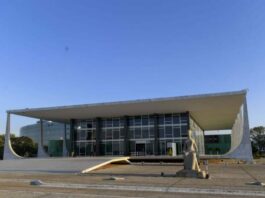 STF suspende punições da NR-1 sobre riscos psicossociais por 90 dias